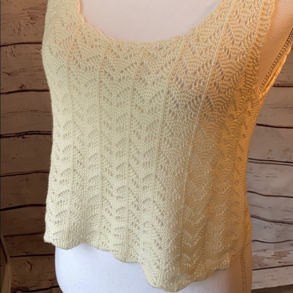 COTTON ON Crochet Cream Small Crop Top - Picture 3 of 13